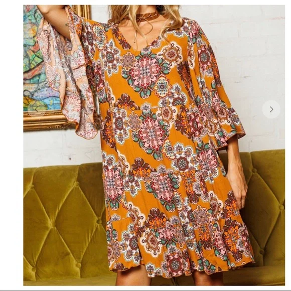 13 Boho Fabulous Paisley Pattern V-Neck Tiered Dress - Picture 8 of 9